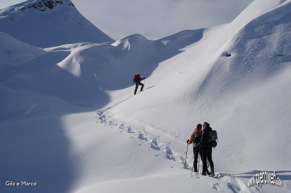 11 Percorsi su neve immacolata.jpg